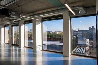 Wapping Wharf, Bristol to rent Interior Photo- Image 1 of 2