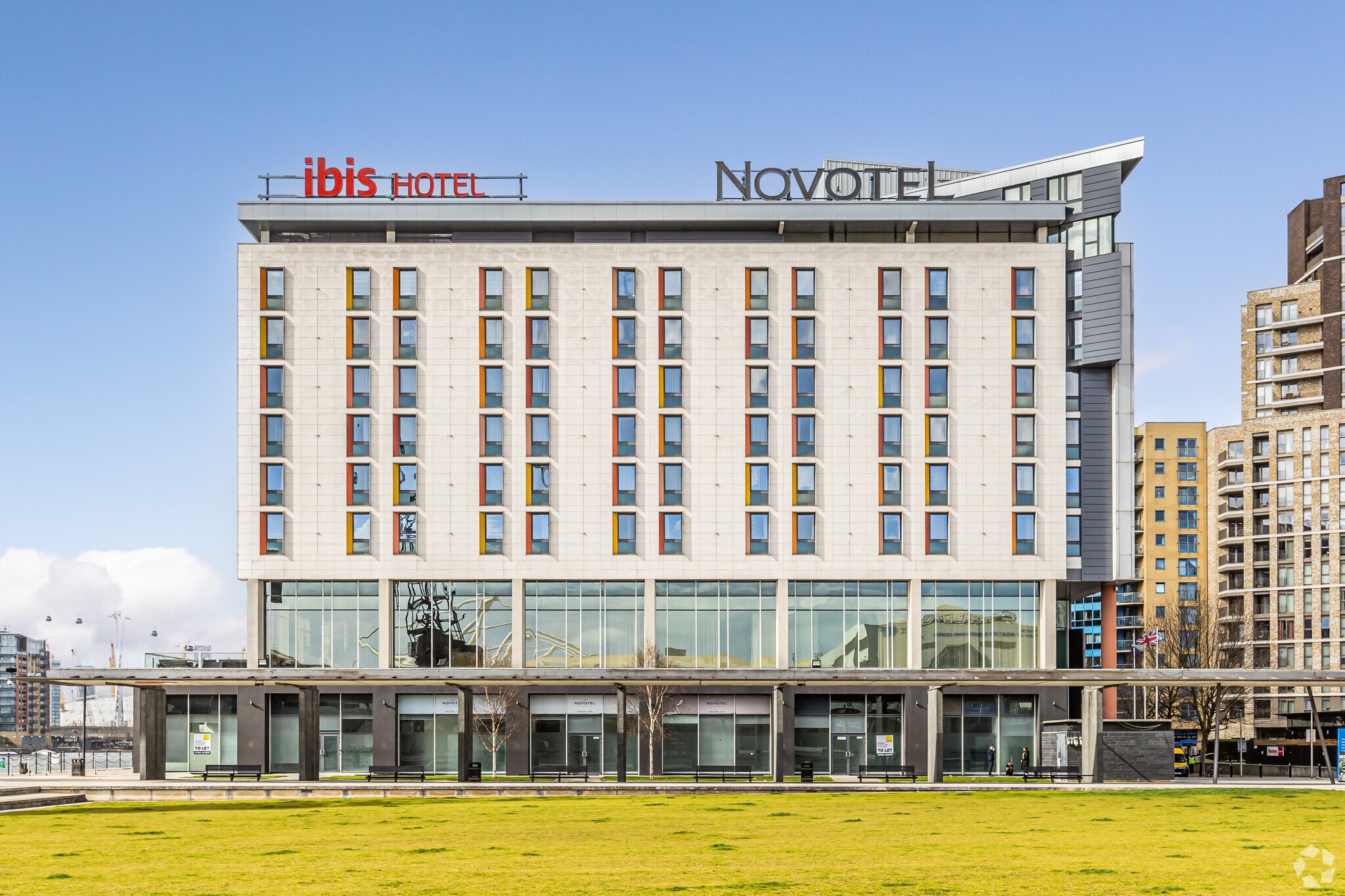 7 Western Gtwy, London to rent Primary Photo- Image 1 of 10