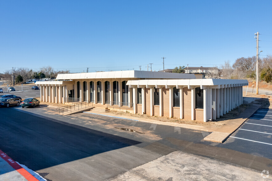 416 NE 46th St, Oklahoma City, OK for rent - Building Photo - Image 1 of 9