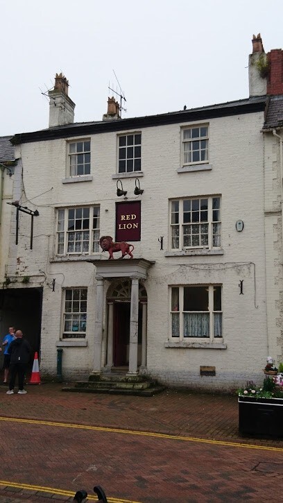 28 High St, Holywell for sale Primary Photo- Image 1 of 1