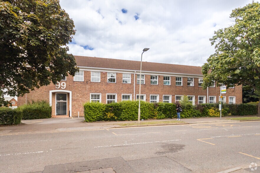 99 Bridge Rd E, Welwyn Garden City for sale - Primary Photo - Image 1 of 1