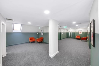 Gadbrook Park, Northwich to rent Interior Photo- Image 1 of 4