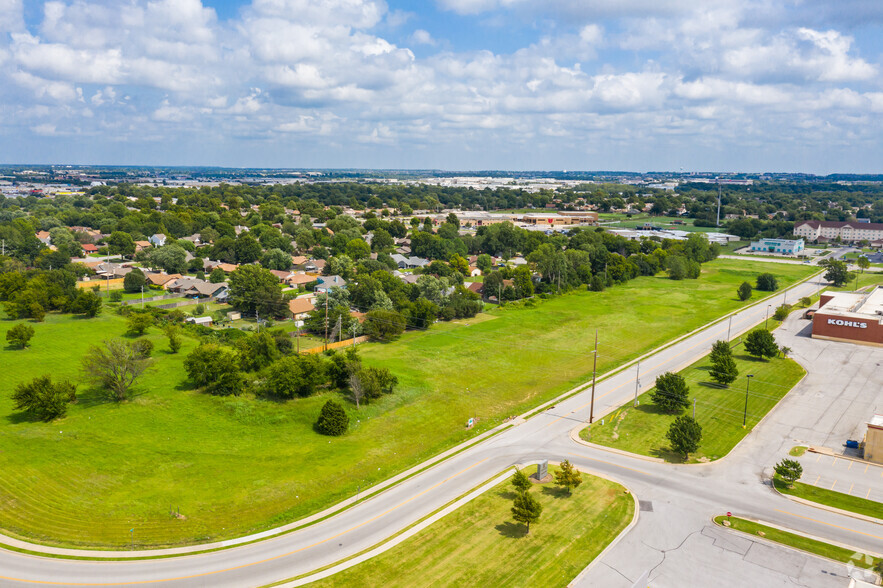 Tulsa Commons portfolio of 8 properties for sale on LoopNet.co.uk - Building Photo - Image 1 of 13