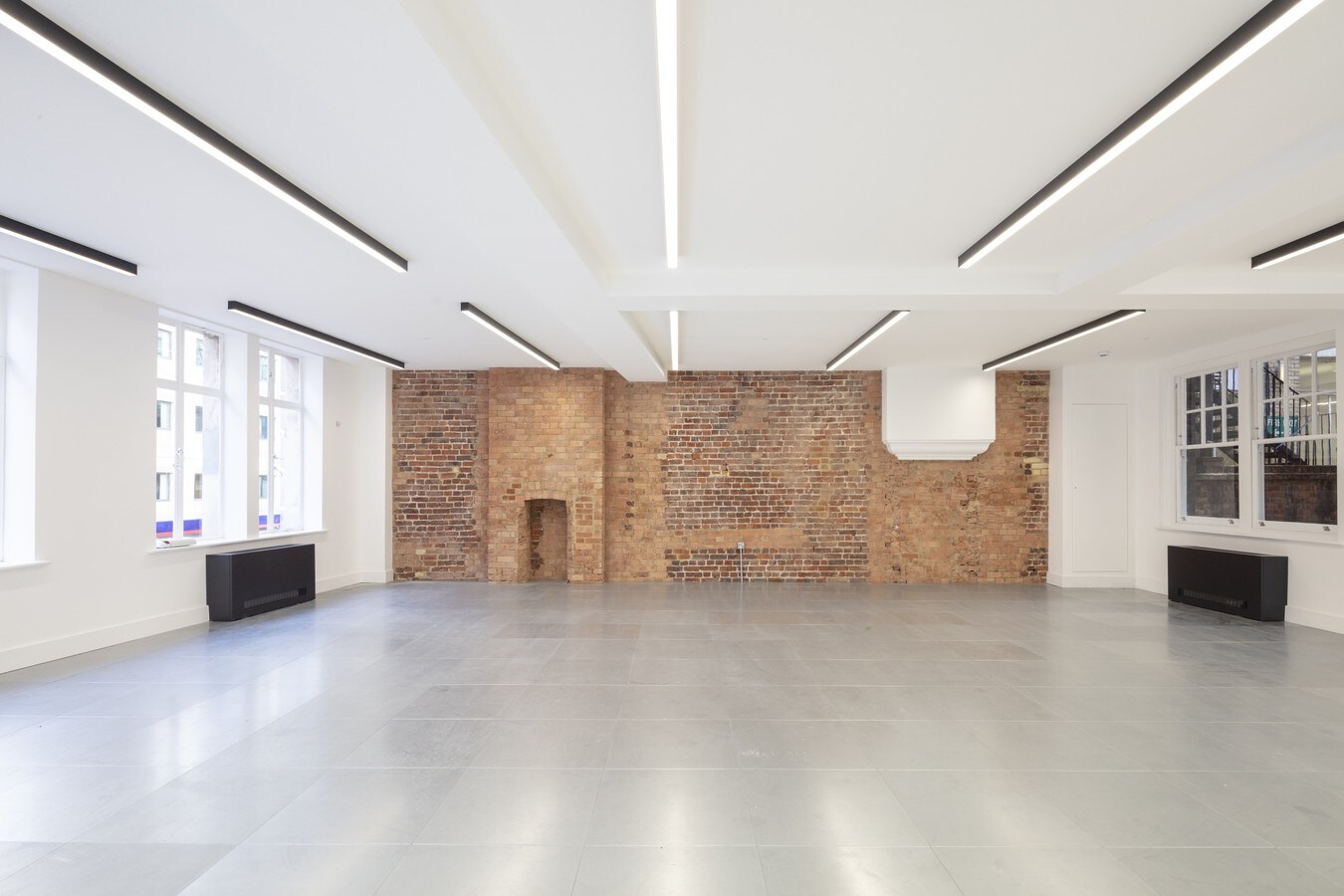 5051 High Holborn, London WC1V 6ER UK