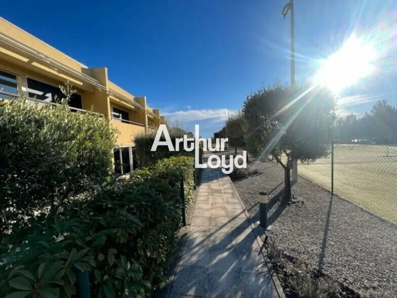 Office in Valbonne to rent - Building Photo - Image 2 of 8