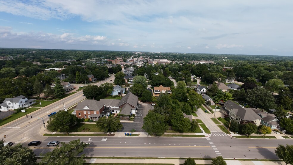 619 W Main St, St Charles, IL for sale - Building Photo - Image 1 of 1