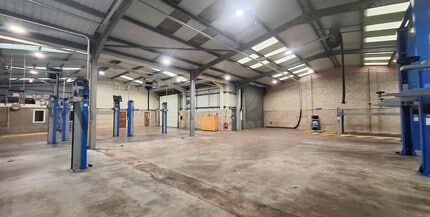 16-16A Buntsford Park Rd, Bromsgrove to rent Interior Photo- Image 1 of 1