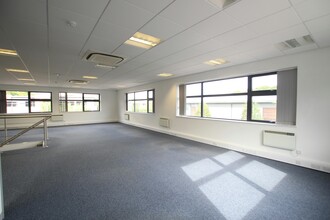 A1-A3 Endeavour Pl, Farnham for rent Interior Photo- Image 2 of 5