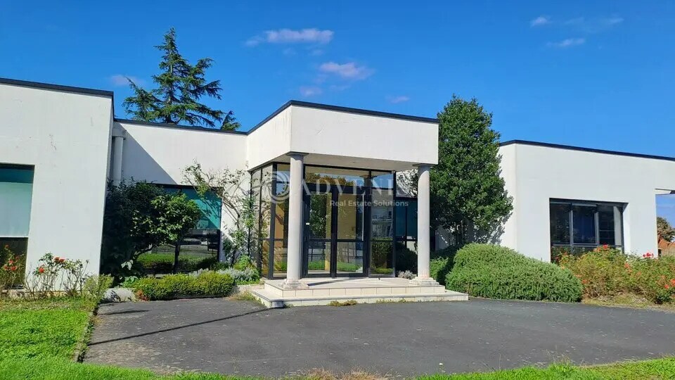 Office in Carquefou to rent - Building Photo - Image 3 of 9