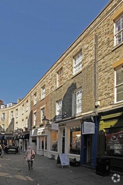 8 Rose Cres, Cambridge for sale - Building Photo - Image 1 of 1