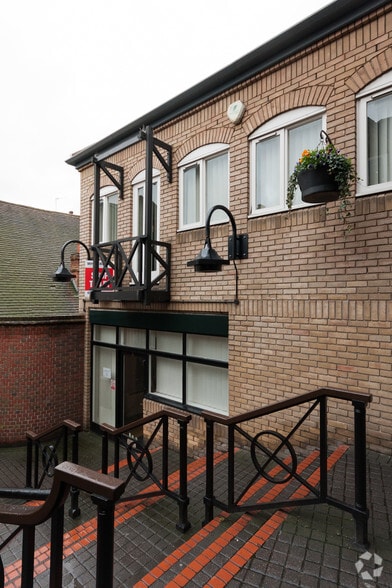 2 St Johns Wynd, Colchester to rent - Building Photo - Image 3 of 5