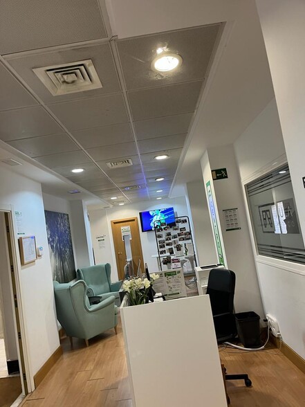 Office in Madrid, Madrid to rent - Building Photo - Image 2 of 12