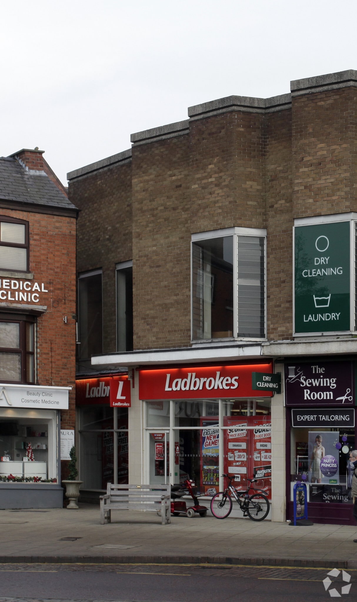 24 The Sq, Market Harborough for sale Primary Photo- Image 1 of 3