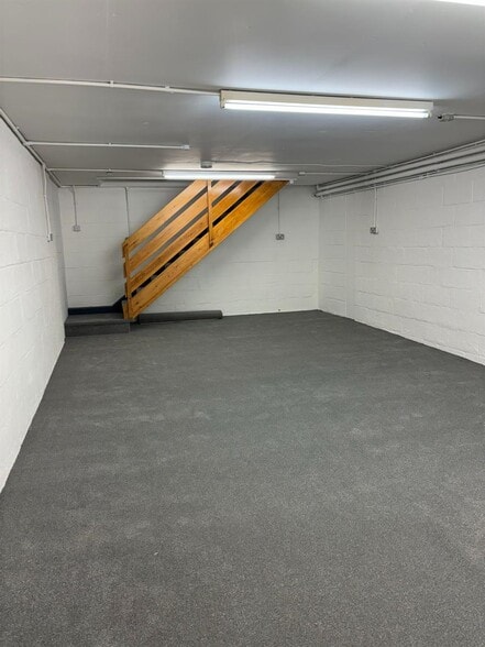 Hole Ln, Edenbridge to rent - Interior Photo - Image 2 of 3