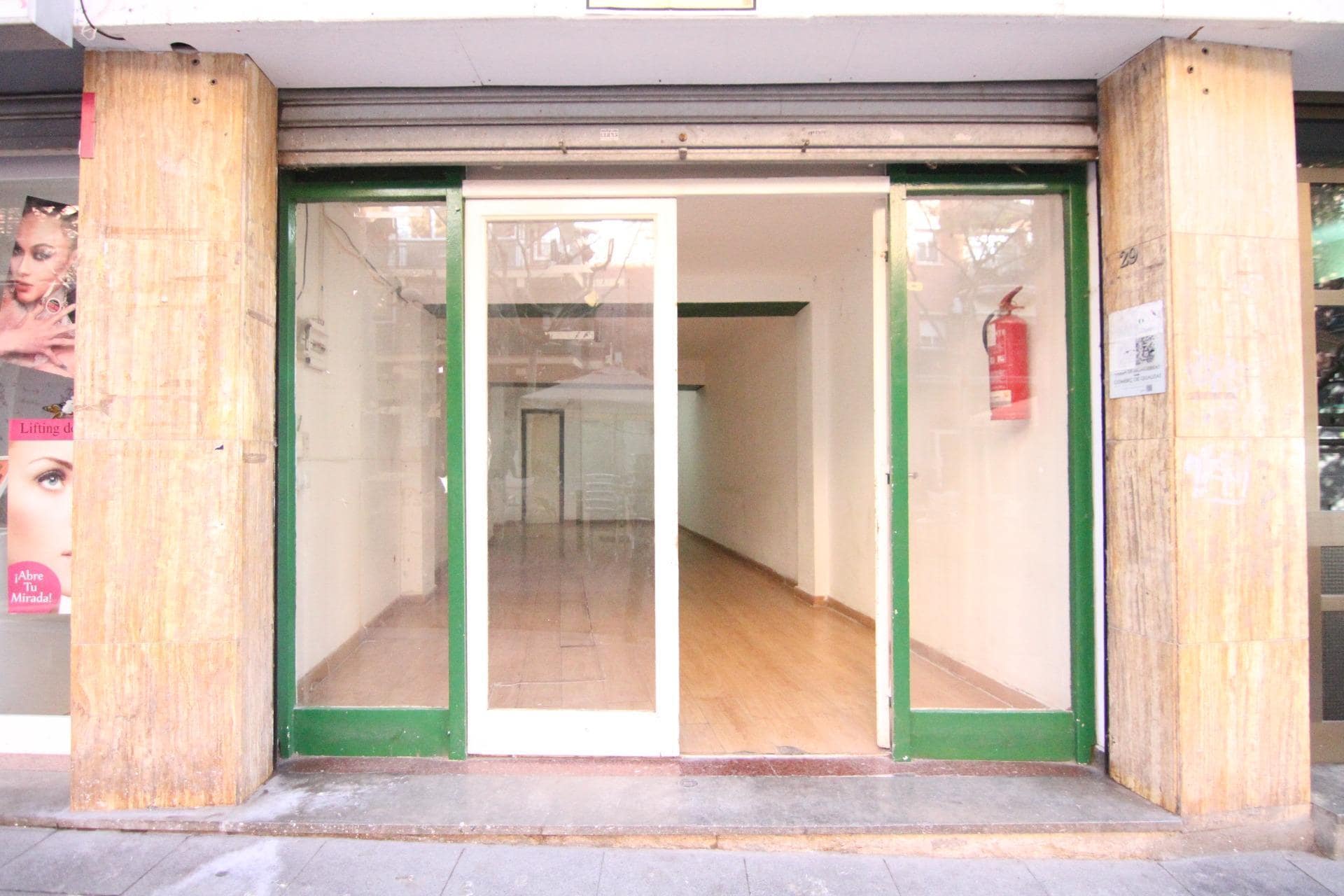 Retail in Olesa de Montserrat, Barcelona to rent Interior Photo- Image 1 of 6