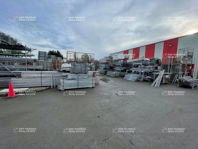 Industrial in Varennes-Jarcy for sale - Construction Photo - Image 2 of 9