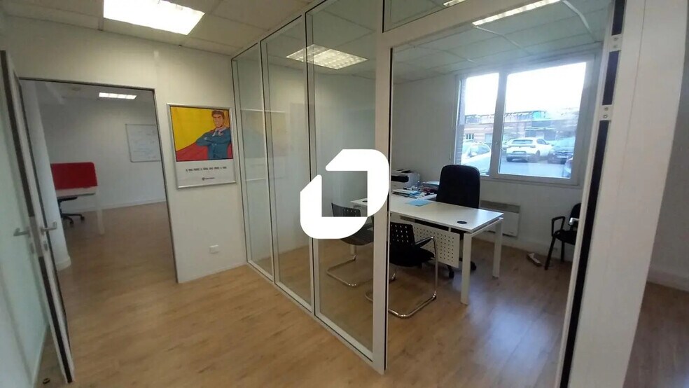 27 Rue Du Carrousel, Villeneuve-d'Ascq to rent - Interior Photo - Image 3 of 6