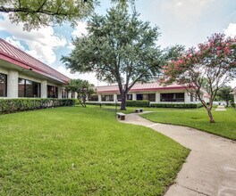 9550 Forest Ln, Dallas, TX for rent Building Photo- Image 1 of 7