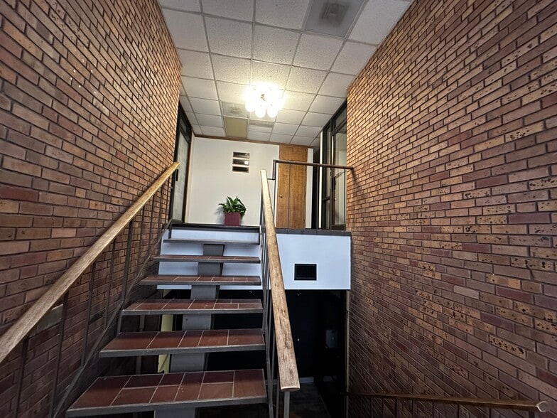 4444 O St, Lincoln, NE to rent - Building Photo - Image 2 of 12