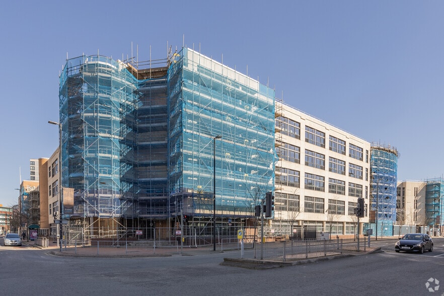 Pierhead St, Cardiff to rent - Building Photo - Image 2 of 2