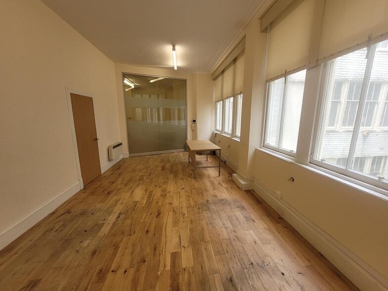 78-94 Mitchell St, Glasgow to rent - Interior Photo - Image 3 of 4