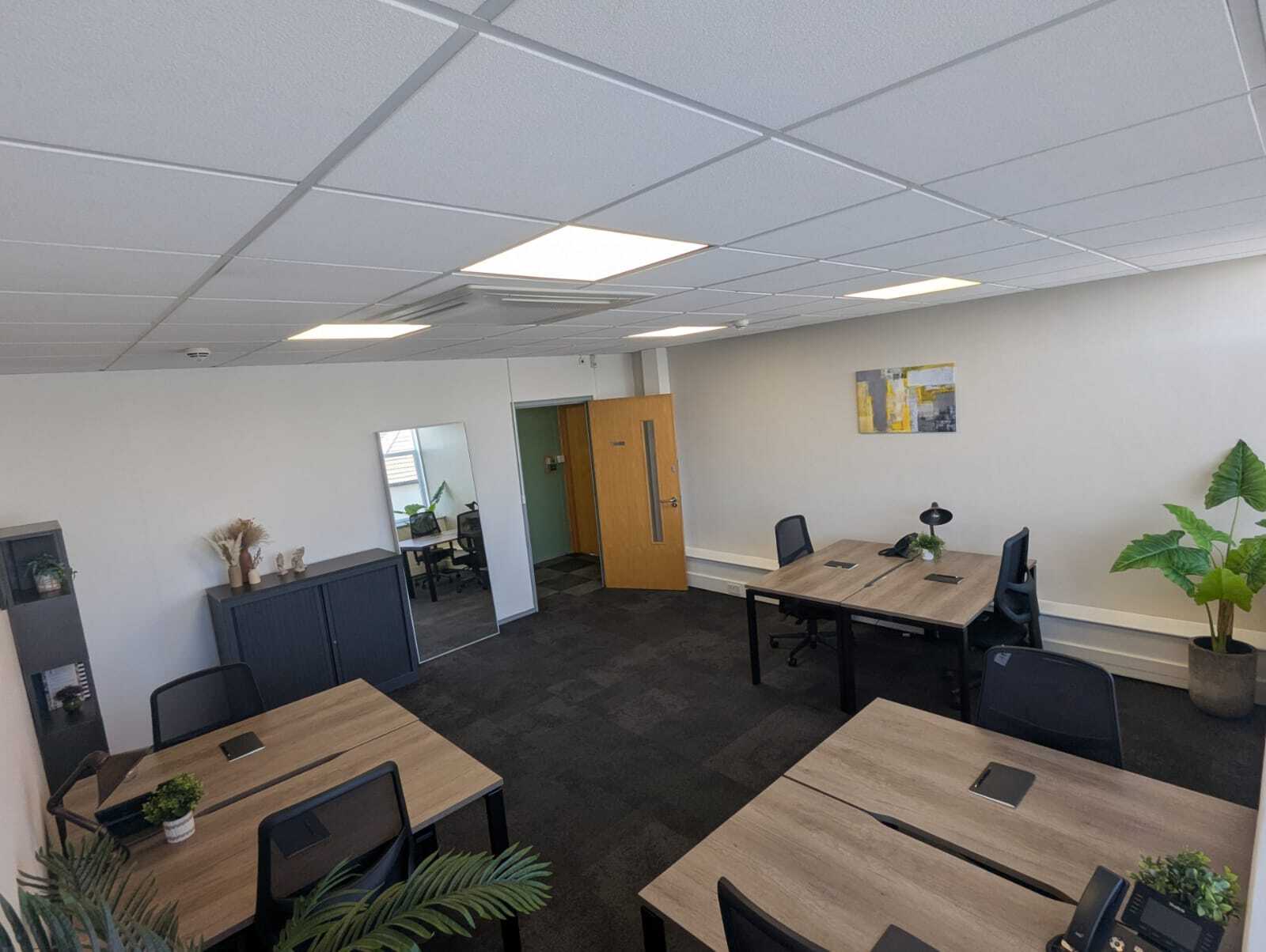 Boston Rd, London to rent Interior Photo- Image 1 of 4