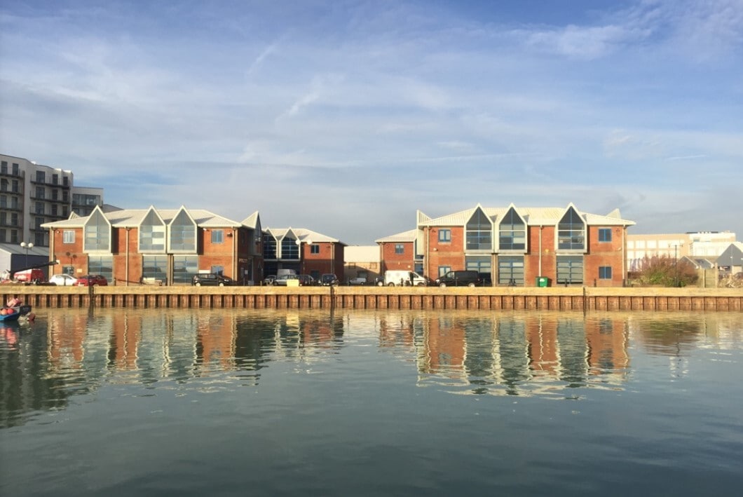 Brighton Rd, Shoreham By Sea to rent Building Photo- Image 1 of 3