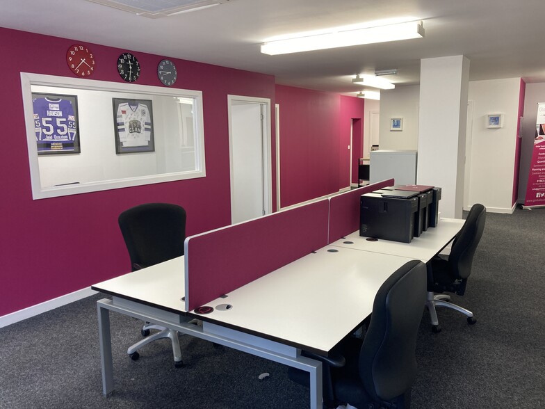 50 Titchfield St, Kilmarnock for sale - Building Photo - Image 1 of 5