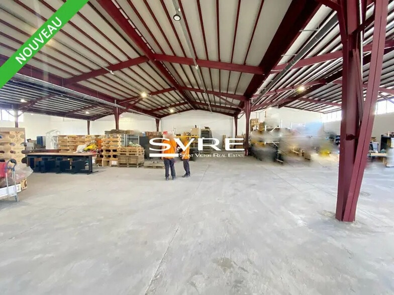 Light Industrial in Aubagne to rent - Interior Photo - Image 1 of 2