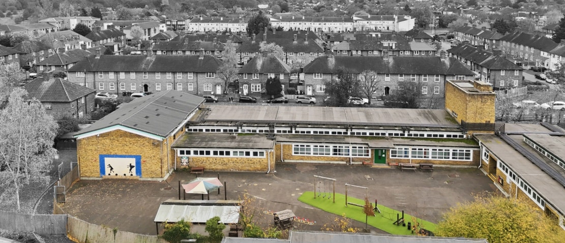 Longshaw Rd, London to rent Primary Photo- Image 1 of 2