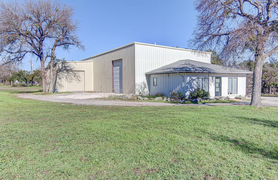 5206 Beacon Dr, Austin, TX for rent - Building Photo - Image 1 of 43