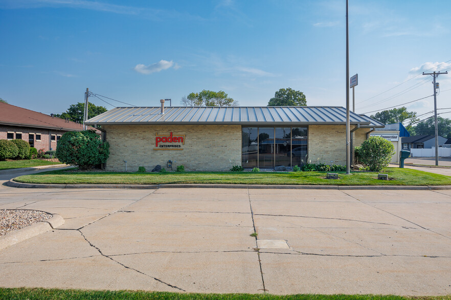 1405 E 23rd St, Fremont, NE for rent - Building Photo - Image 3 of 33