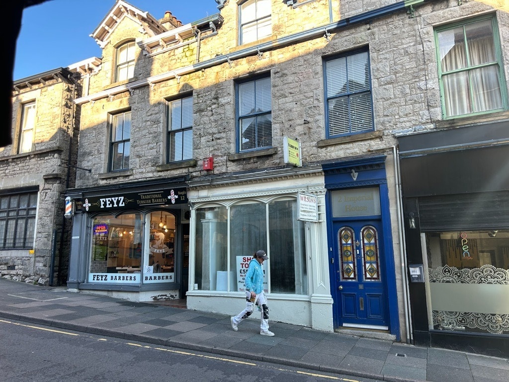 Main St, Grange Over Sands to rent Primary Photo- Image 1 of 2