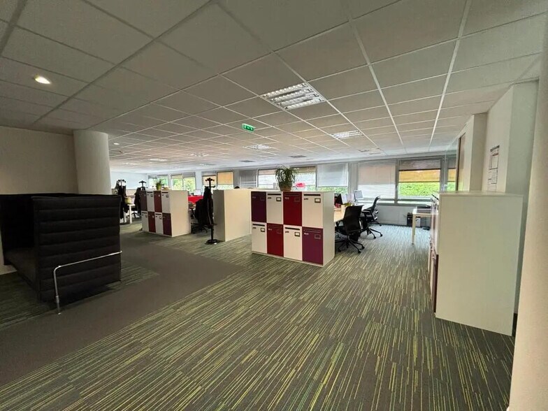 Office in Maisons-Alfort to rent - Building Photo - Image 2 of 5