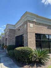 9-27 Chatham Ctr S, Savannah, GA for rent Building Photo- Image 1 of 4