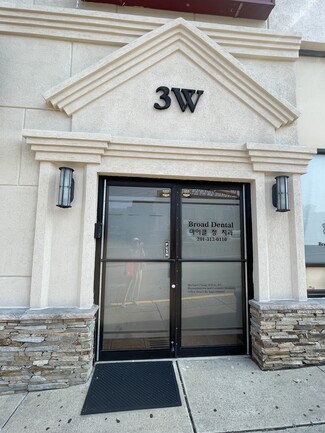 More details for 3 W Columbia Ave, Palisades Park, NJ - Office/Medical for Rent