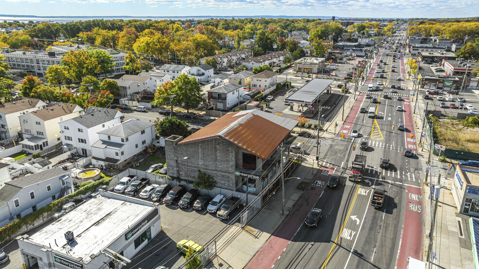 2120 Hylan Blvd, Staten Island, NY for rent - Building Photo - Image 3 of 17