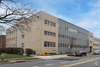 229 7th St, Garden City, NY for rent Building Photo- Image 1 of 6