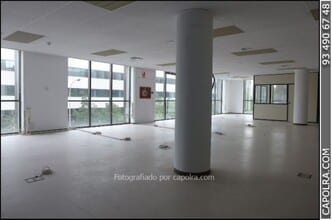 Carrer de Frederic Mompou, 5, Sant Just Desvern, Barcelona to rent Interior Photo- Image 2 of 14
