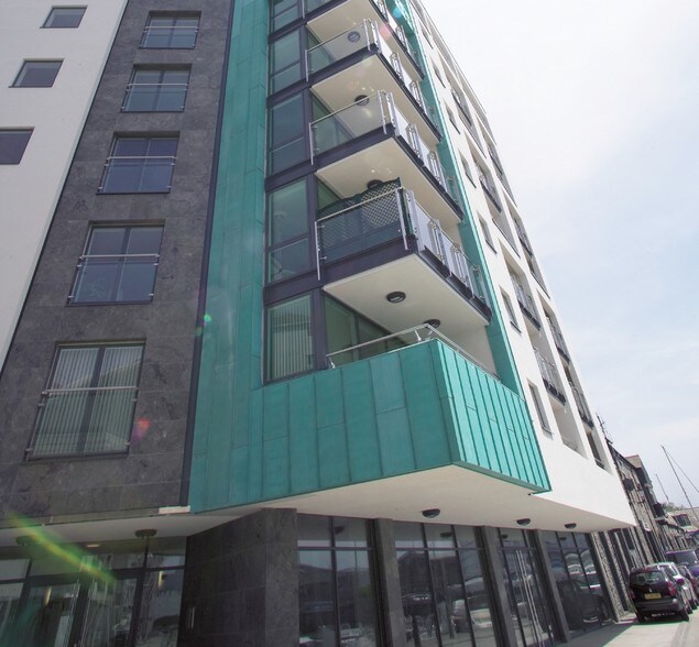 North East Quay, Plymouth for sale - Primary Photo - Image 1 of 1