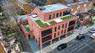 58 Roman Way, London, LND - Aerial  map view