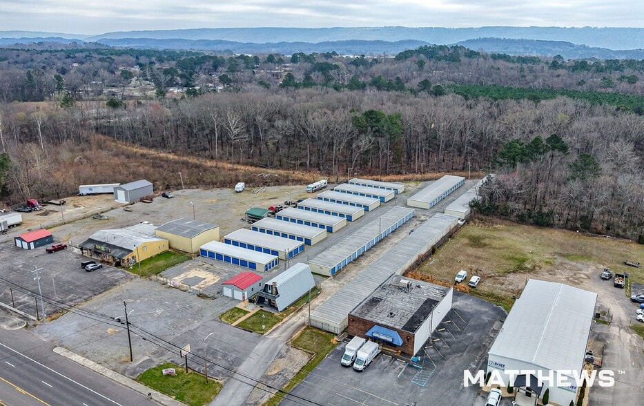 Chapman Storage Portfolio portfolio of 1 properties for sale on LoopNet.co.uk - Building Photo - Image 2 of 4