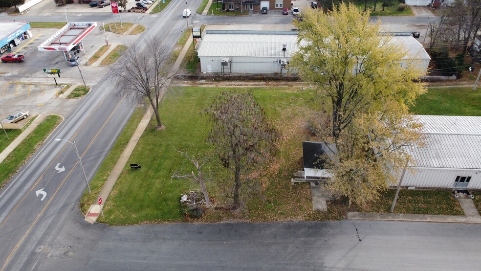 1402 E 9th St, Trenton, MO for sale - Aerial - Image 2 of 3