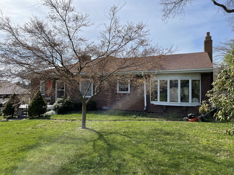 1303 N Main St, Blacksburg, VA for sale - Primary Photo - Image 1 of 1