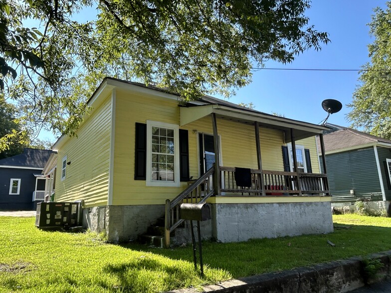 Light Industrial in Lagrange, GA for sale - Building Photo - Image 1 of 1