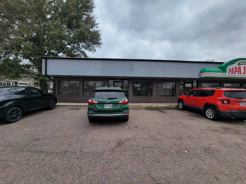 707-715 S Minnesota Ave, Sioux Falls, SD for rent - Building Photo - Image 3 of 3