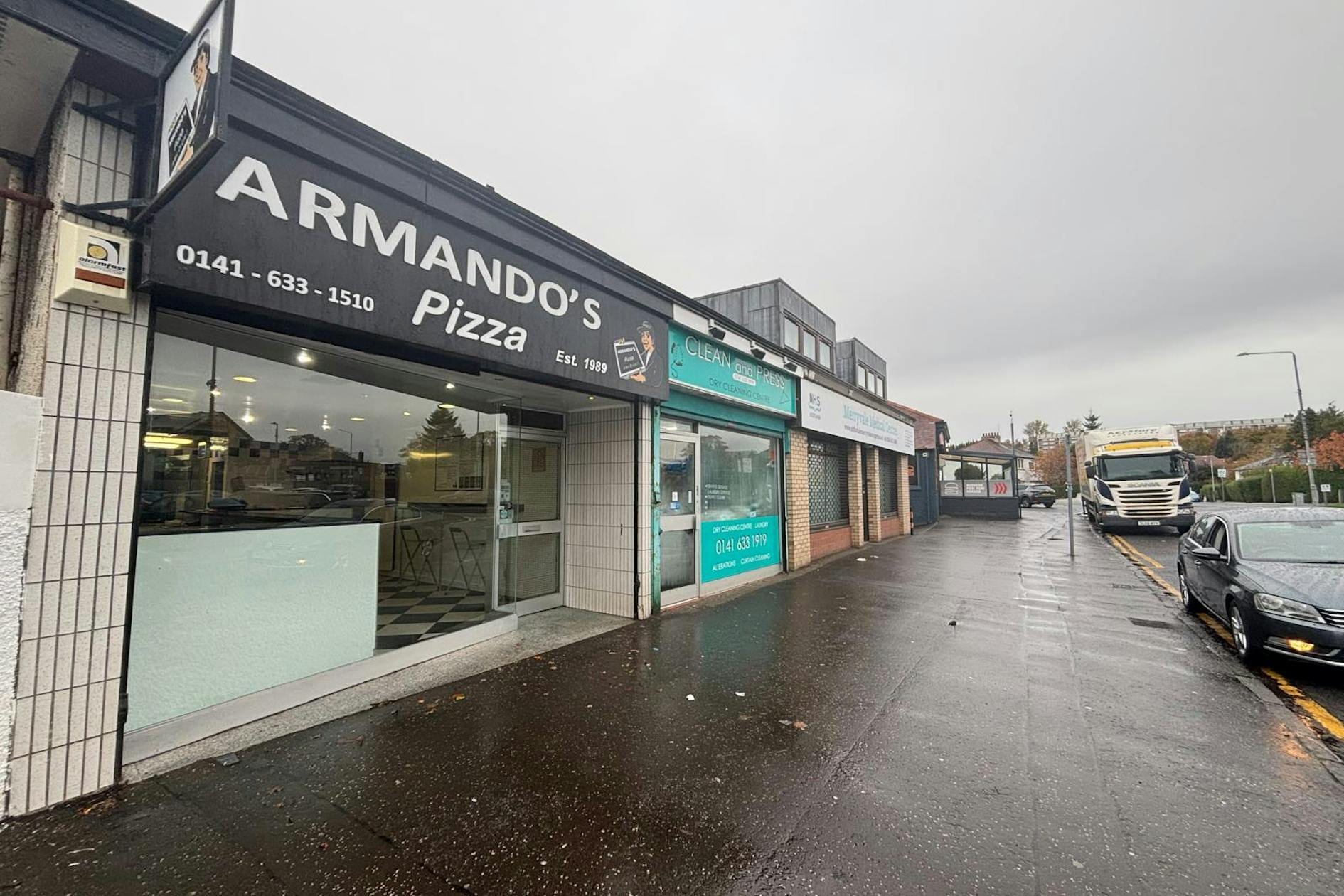 10 Merryvale Pl, Giffnock to rent Building Photo- Image 1 of 4