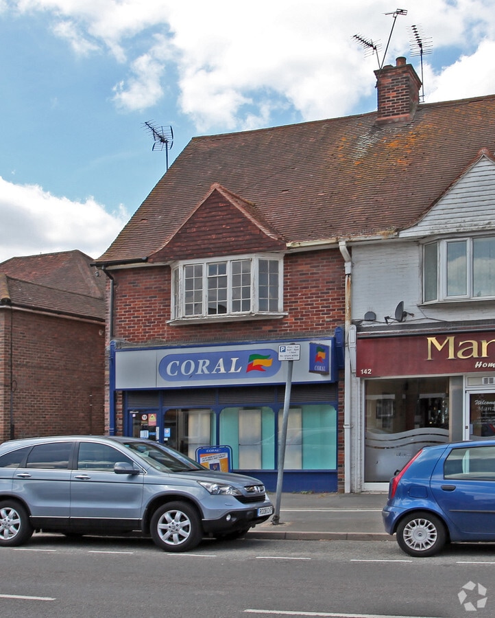 144 Frimley Rd, Camberley GU15 2QN Retail for Sale UK