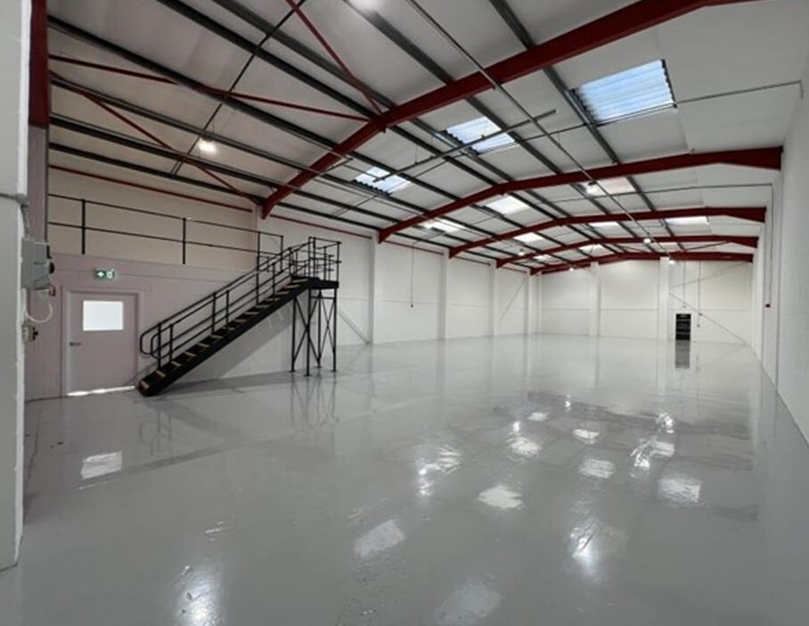 St Johns Ln, Bristol to rent Interior Photo- Image 1 of 1