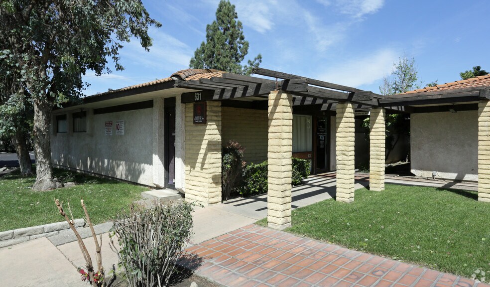 631 N 13th Ave, Upland, CA for sale - Primary Photo - Image 1 of 1